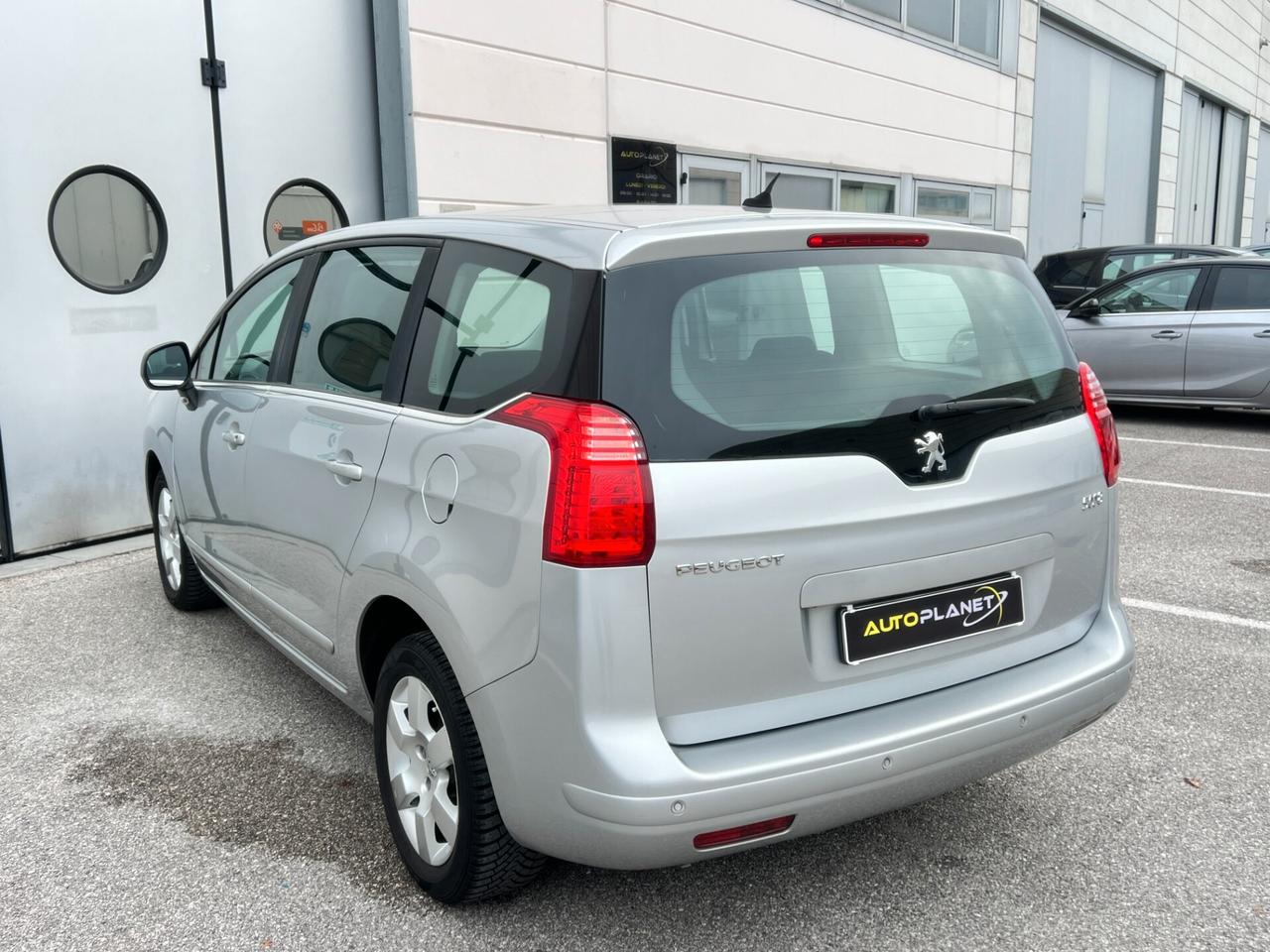 Peugeot 5008 1.6 HDi 112CV Business