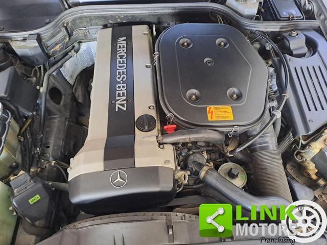 MERCEDES-BENZ SL 300 SL-24