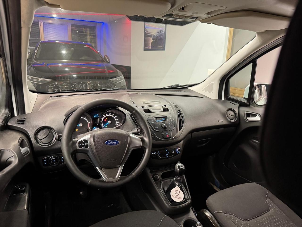 Ford Transit Courier 1.5 TDCi 75CV Van Entry