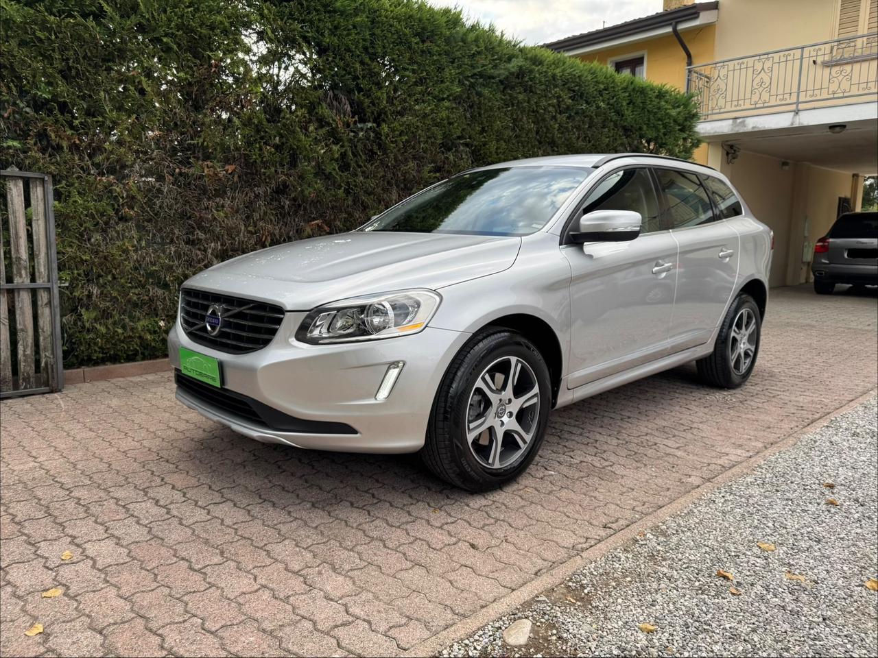 Volvo XC 60 XC60 D4 AWD Momentum