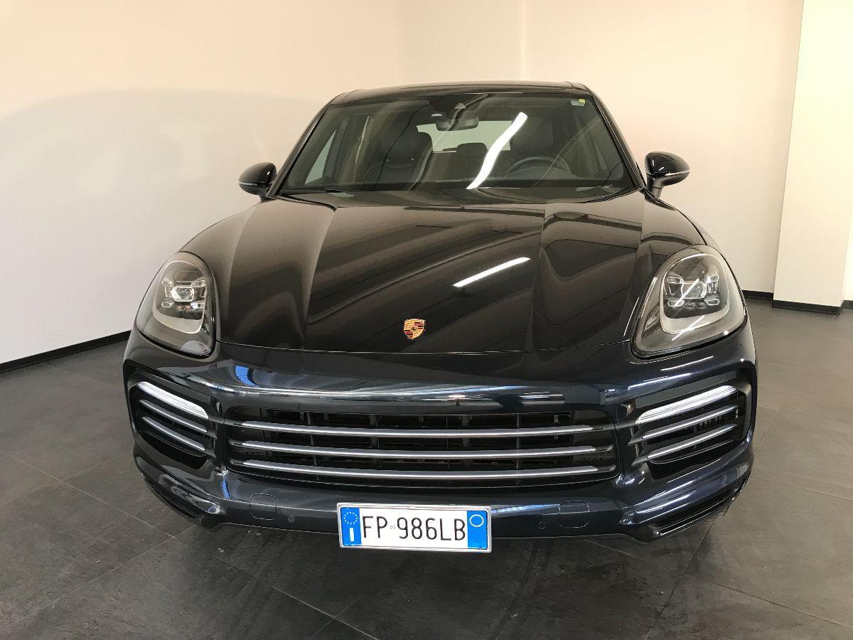PORSCHE Cayenne 3.0 V6