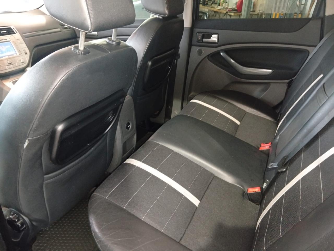 Ford Kuga 2.0 Tdci 4x4 Titanium – 2009