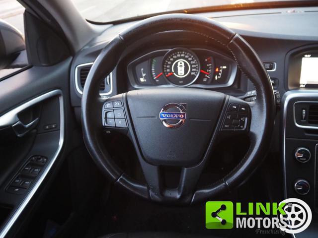 VOLVO V60 D2 Geartronic Kinetic
