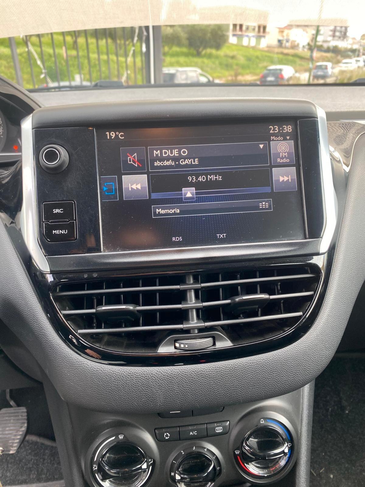 Peugeot 208 BlueHDi 75 5 porte Allure