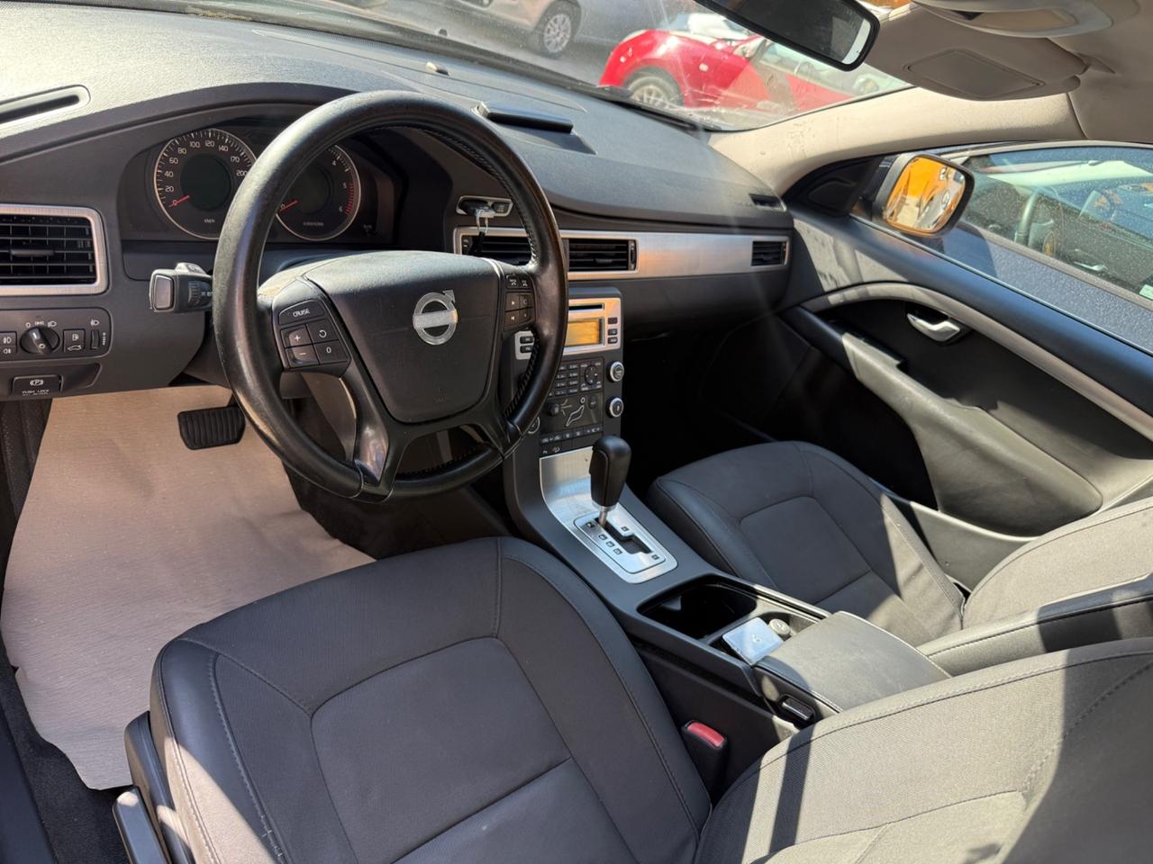 Volvo XC 70 XC70 D3 AWD Geartronic Momentum