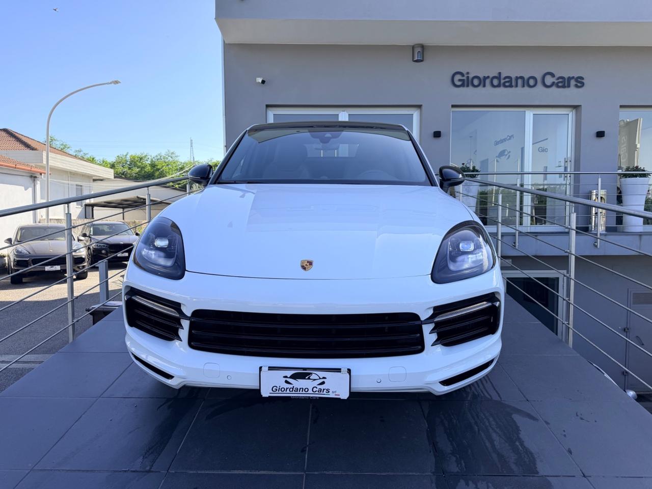 Porsche Cayenne Coupé 3.0 V6 E-Hybrid introvabile