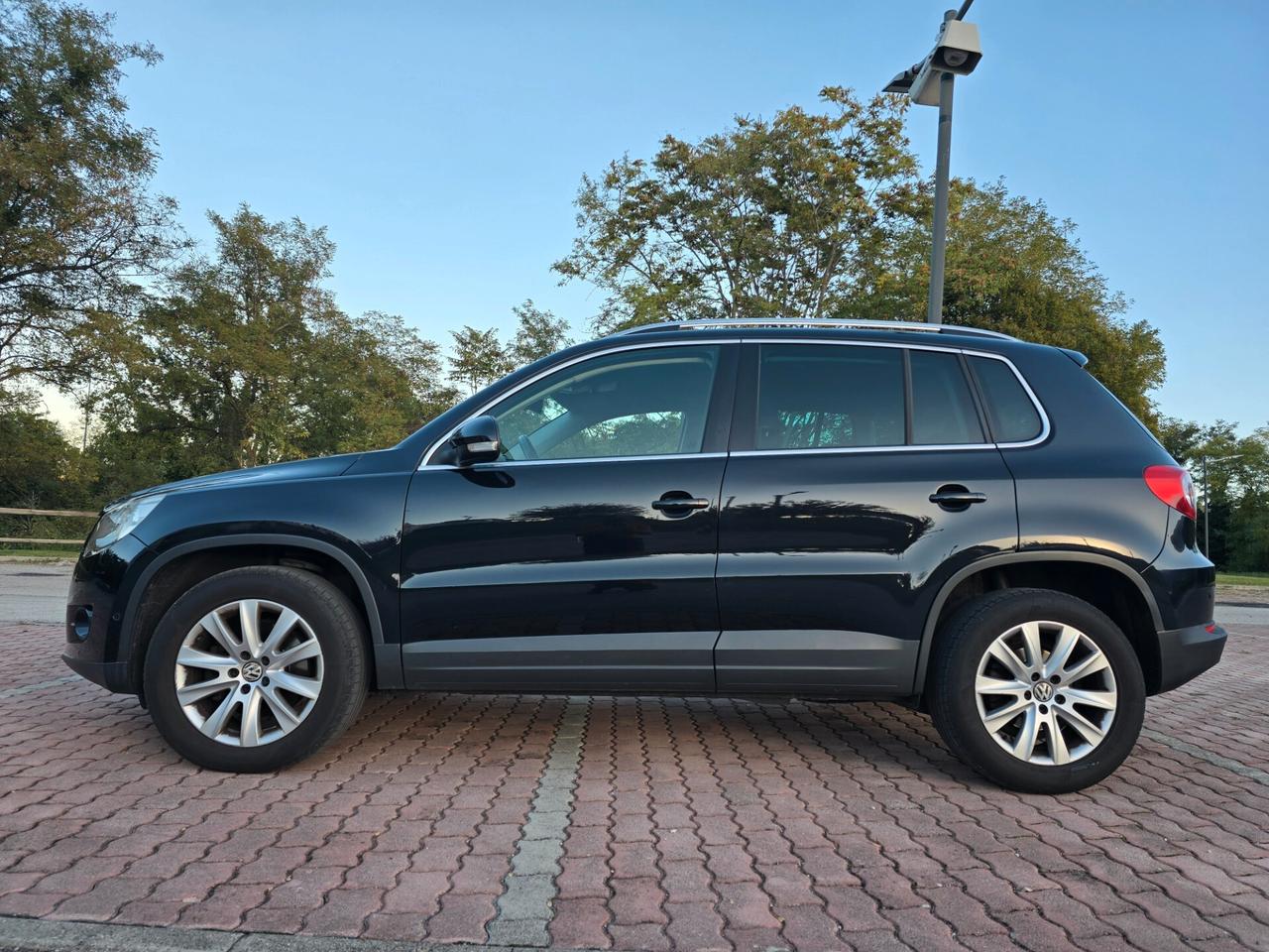 Volkswagen Tiguan 2.0 TDI DPF 4MOTION DSG R-Line