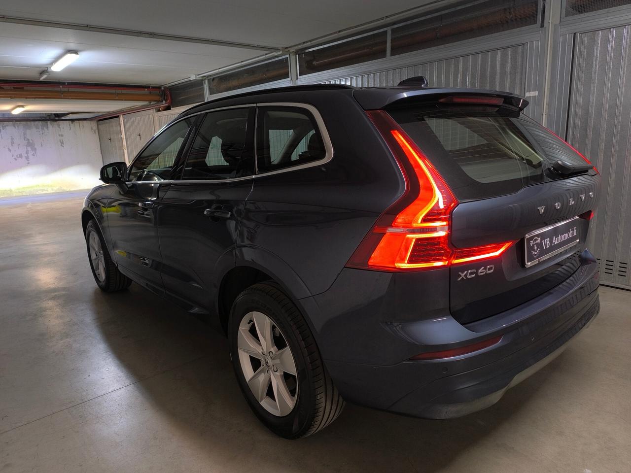 Volvo XC 60 XC60 B4 (d) AWD Geartronic Momentum Pro