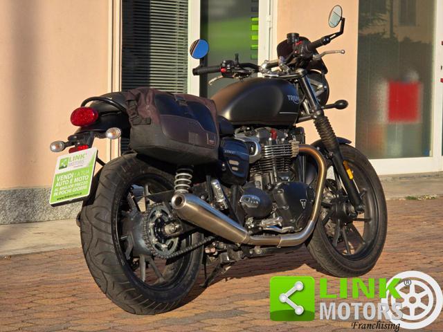 TRIUMPH Street Twin 900