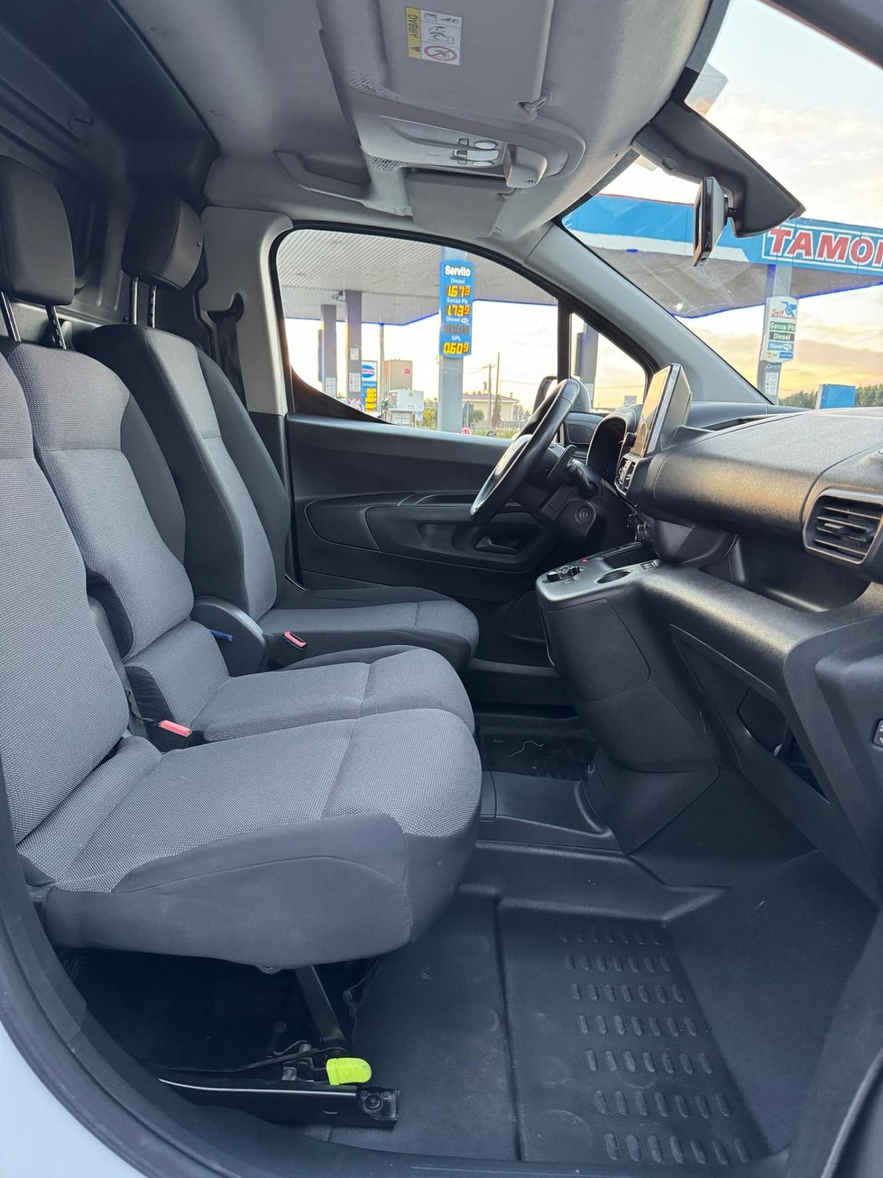 Citroen Berlingo BlueHDi 130 Stop&Start EAT8 Combi M Feel