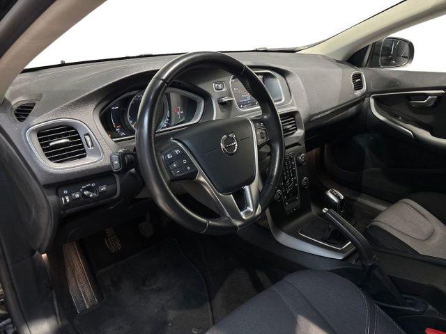 VOLVO V40 Cross Country D2 Business Plus