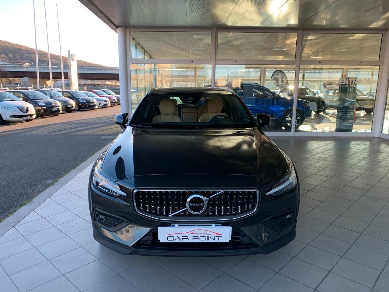 Volvo V60 Cross Country D4 AWD Geartronic Business Plus