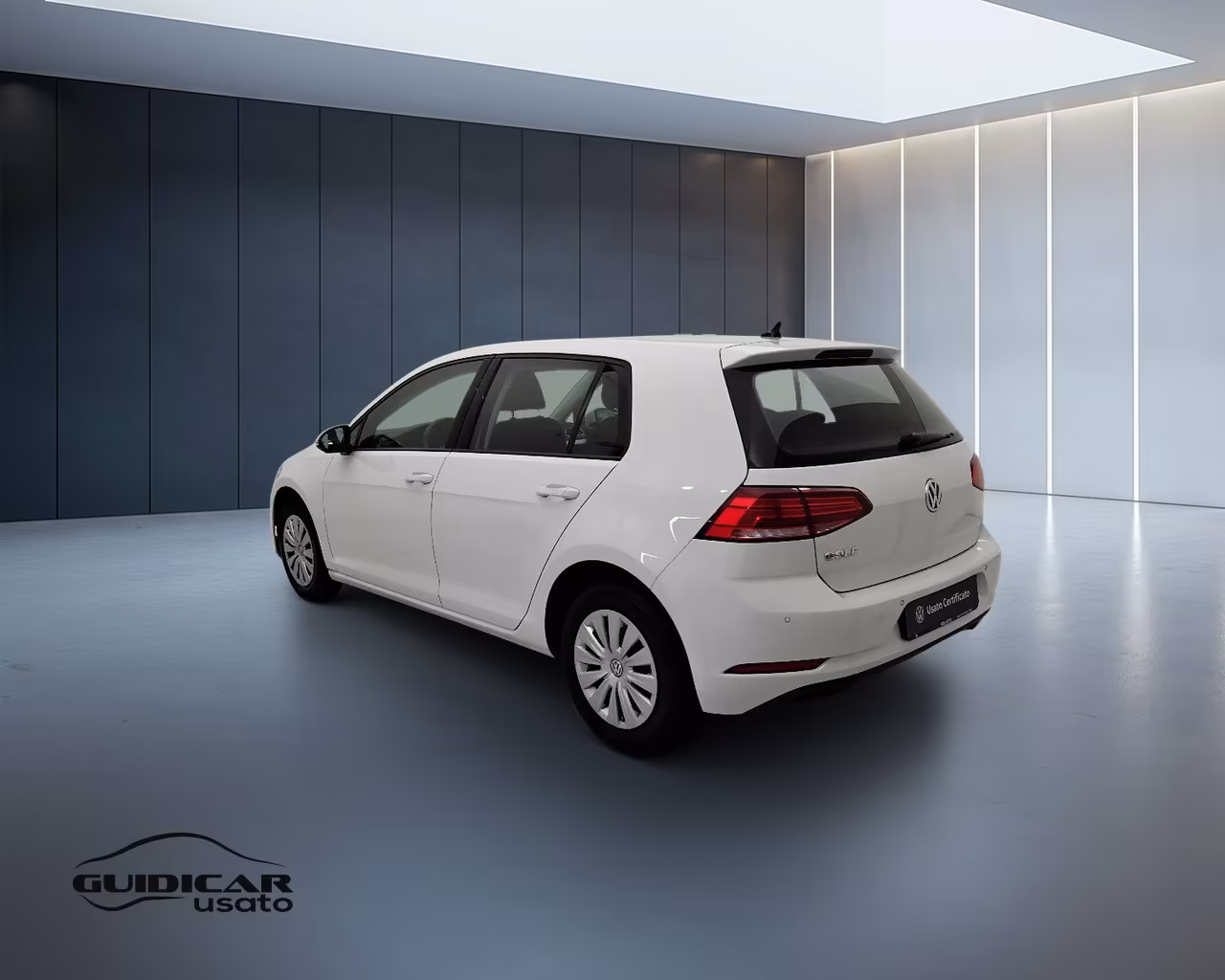 VOLKSWAGEN Golf VII 2017 5p - Golf 5p 1.0 tsi Trendline 85cv