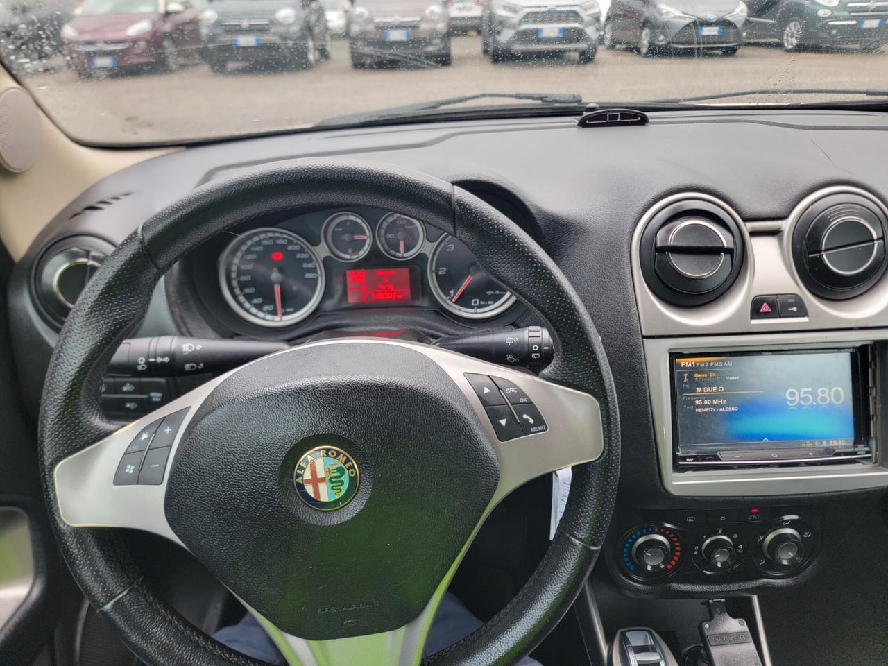 Alfa Romeo MiTo 1.3 JTDm-2 95 CV S&S Distinctive Sport Pack