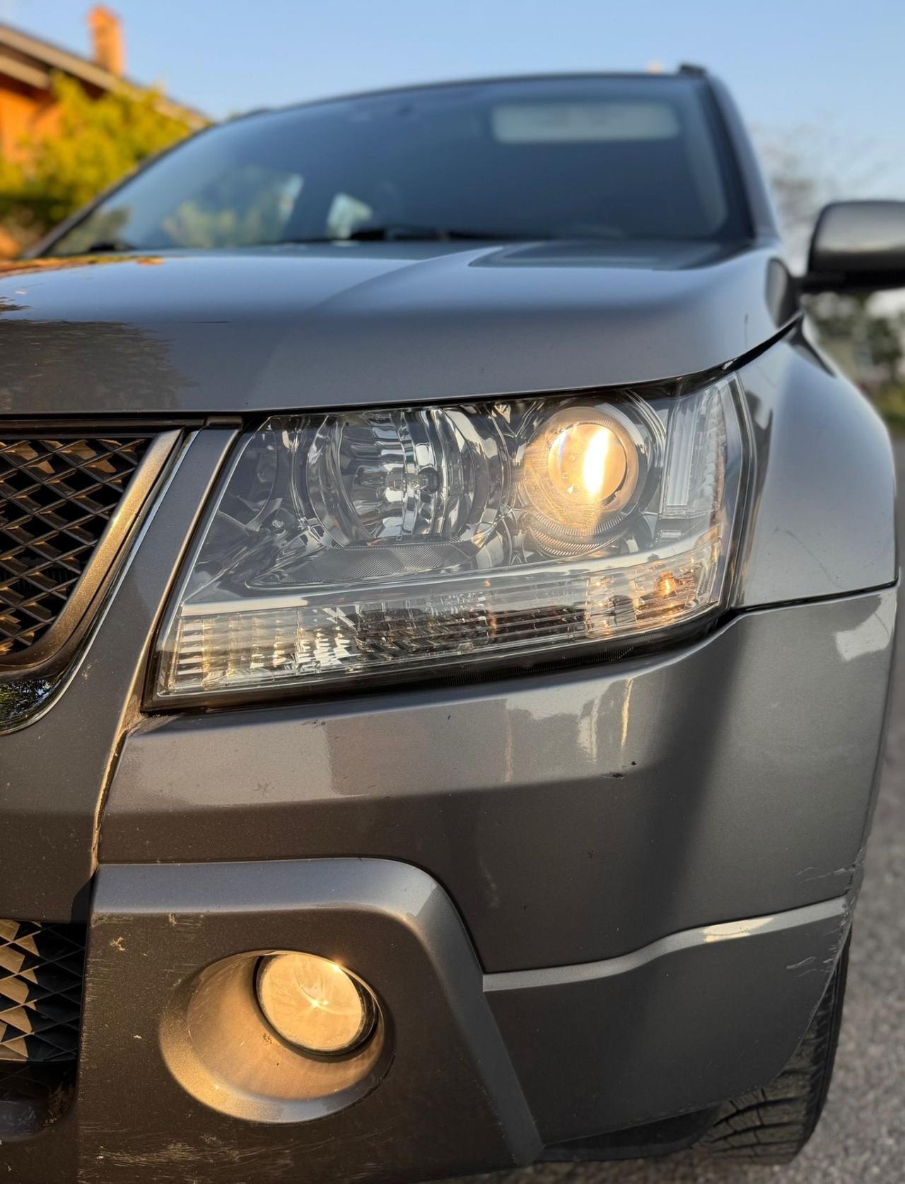 Suzuki Grand Vitara Grand Vitara 1.9 DDiS 5 porte (4x4 e GANCIO DI TRAINO)