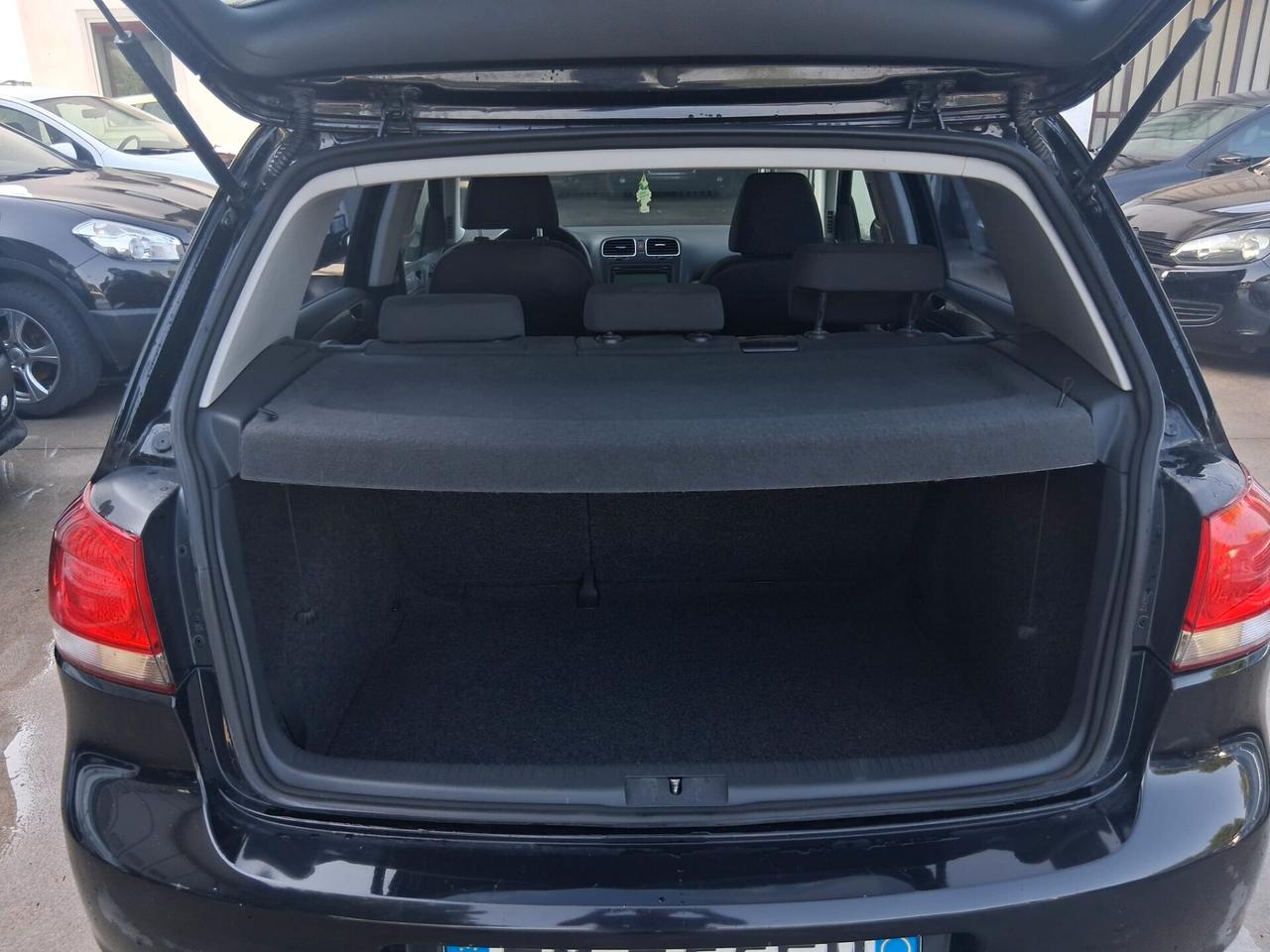 Volkswagen Golf 1.6 TDI DPF 5p. Highline