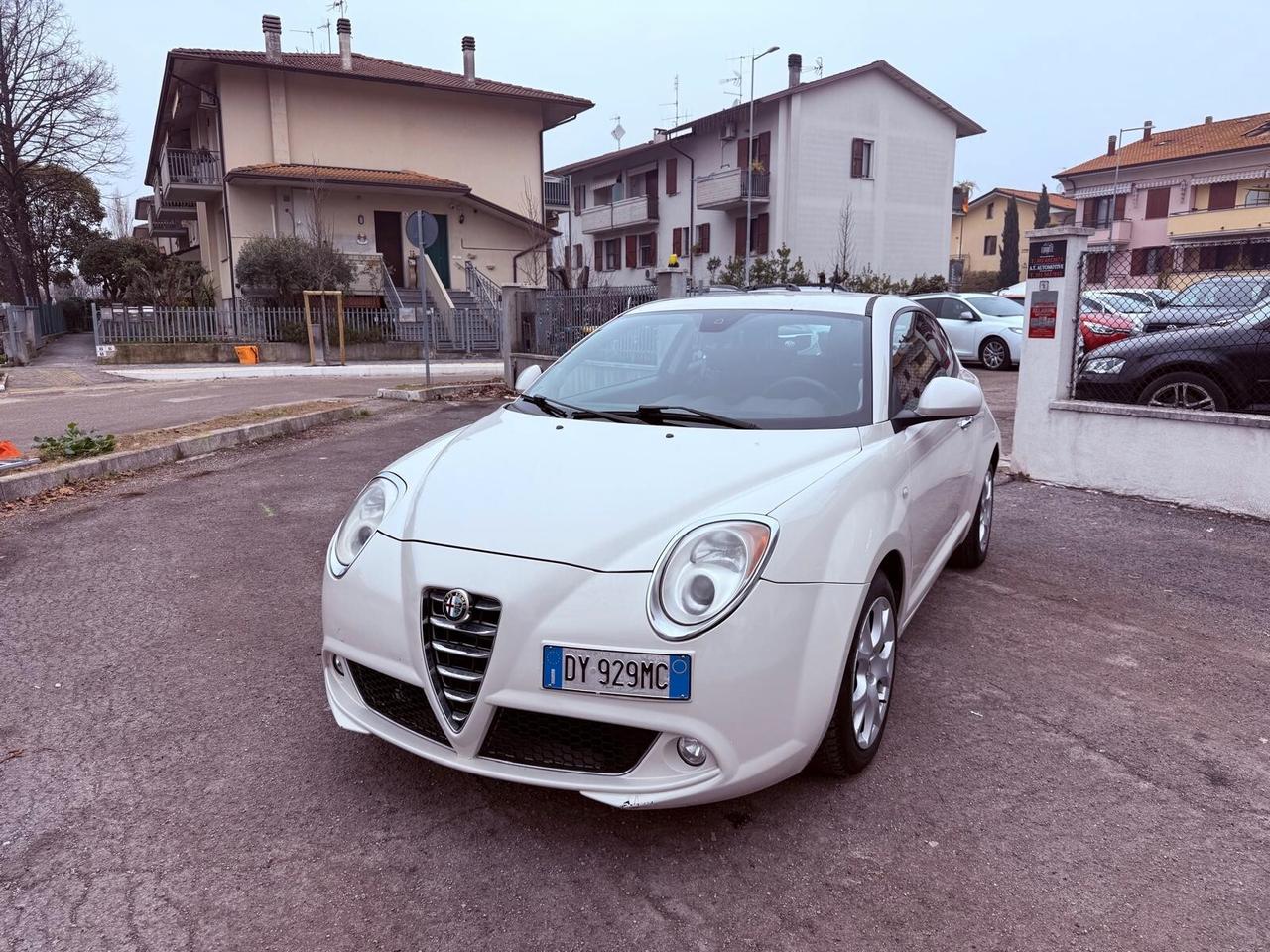 Alfa Romeo MiTo 1.4 105 CV M.air S&S Distinctive Sport Pack