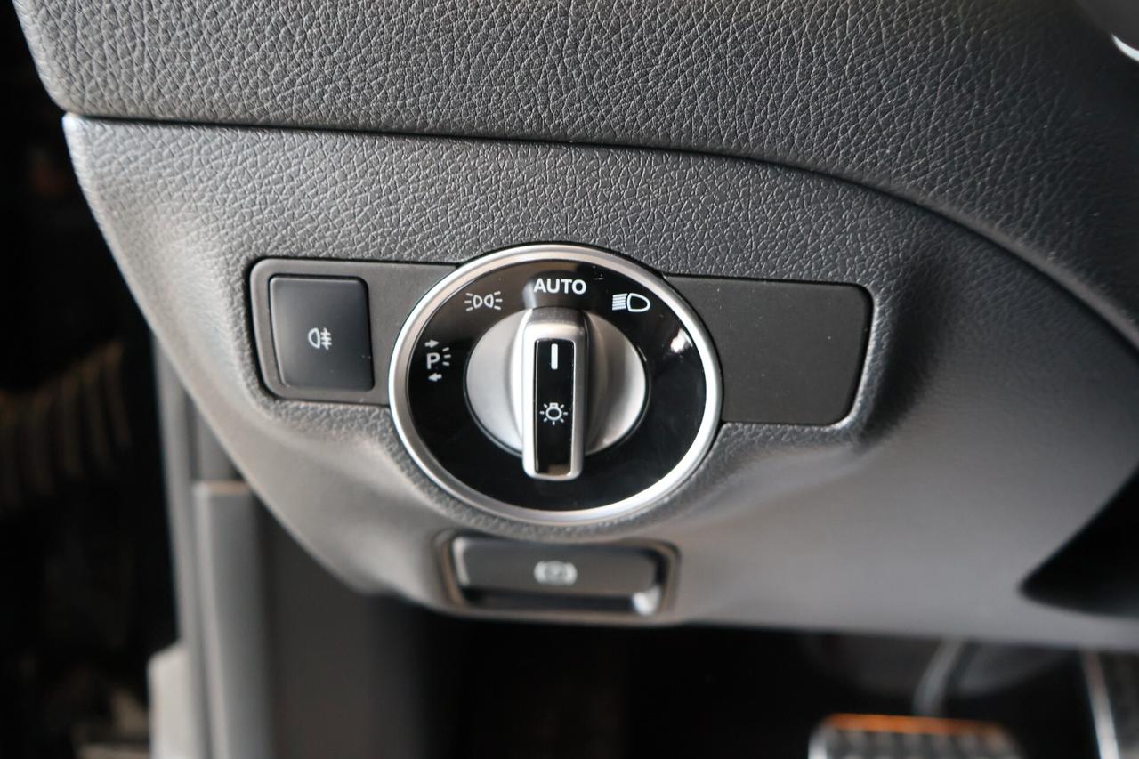 Mercedes-benz CLA 200d Auto Premium amg shooting b