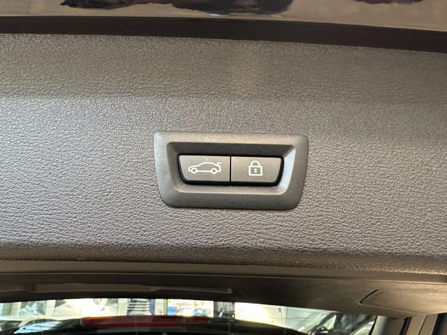 BMW X1 sDrive18d xLine Auto - 19" - Tetto - Navi-Head Up