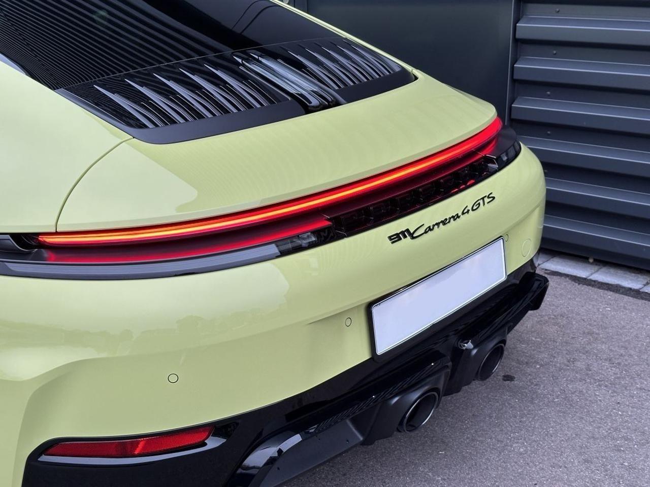 PORSCHE 992 Carrera 4 GTS 2.0*Matrix-Alcantara-Finanz*