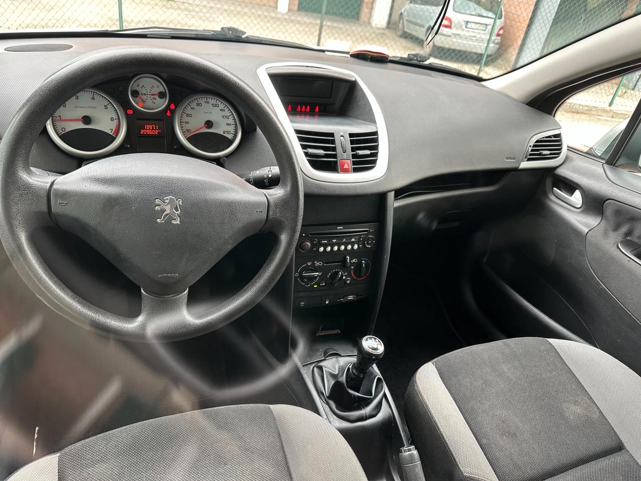 Peugeot 207 1.4 GPL Neopatentati
