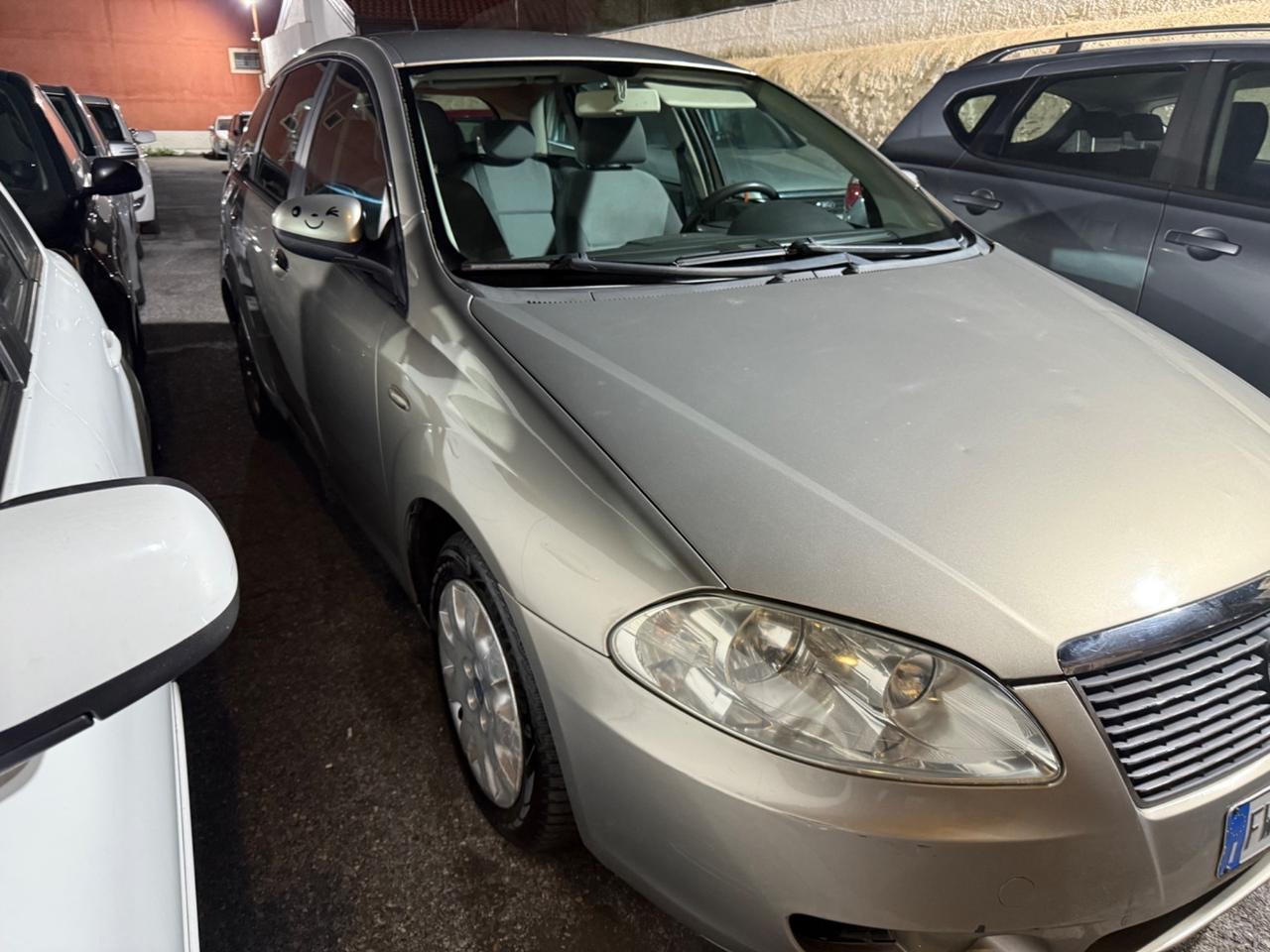 Fiat Croma 1.9 Multijet Active