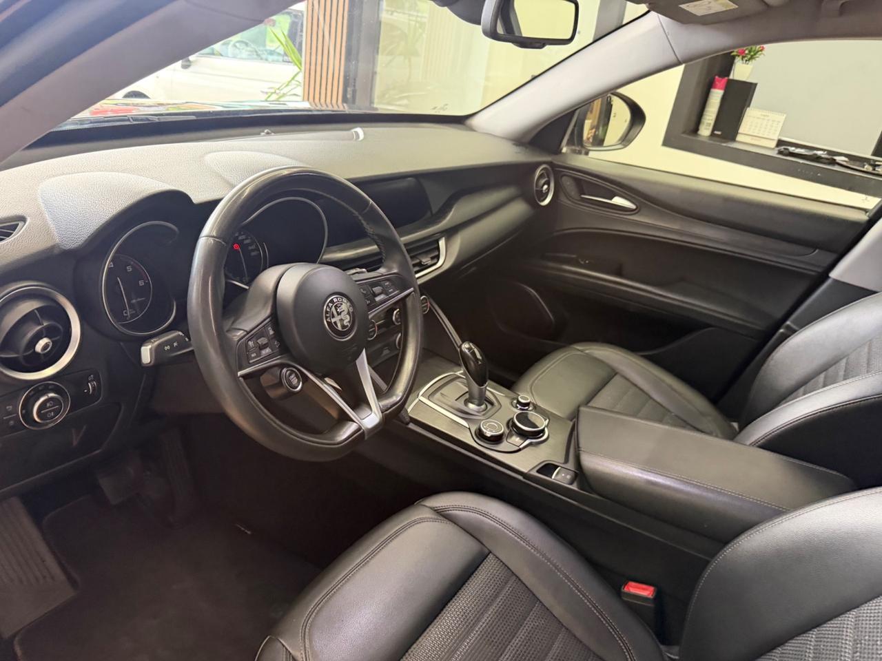 Alfa Romeo Stelvio 2.2 Turbodiesel 210 CV AT8 Q4 Business