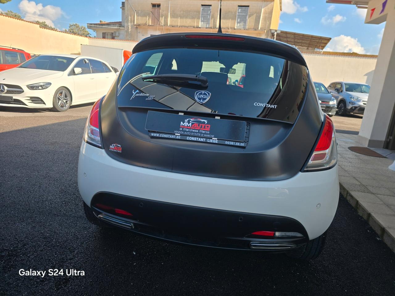 Lancia Ypsilon 1.2 69 CV 5 porte S Momodesign