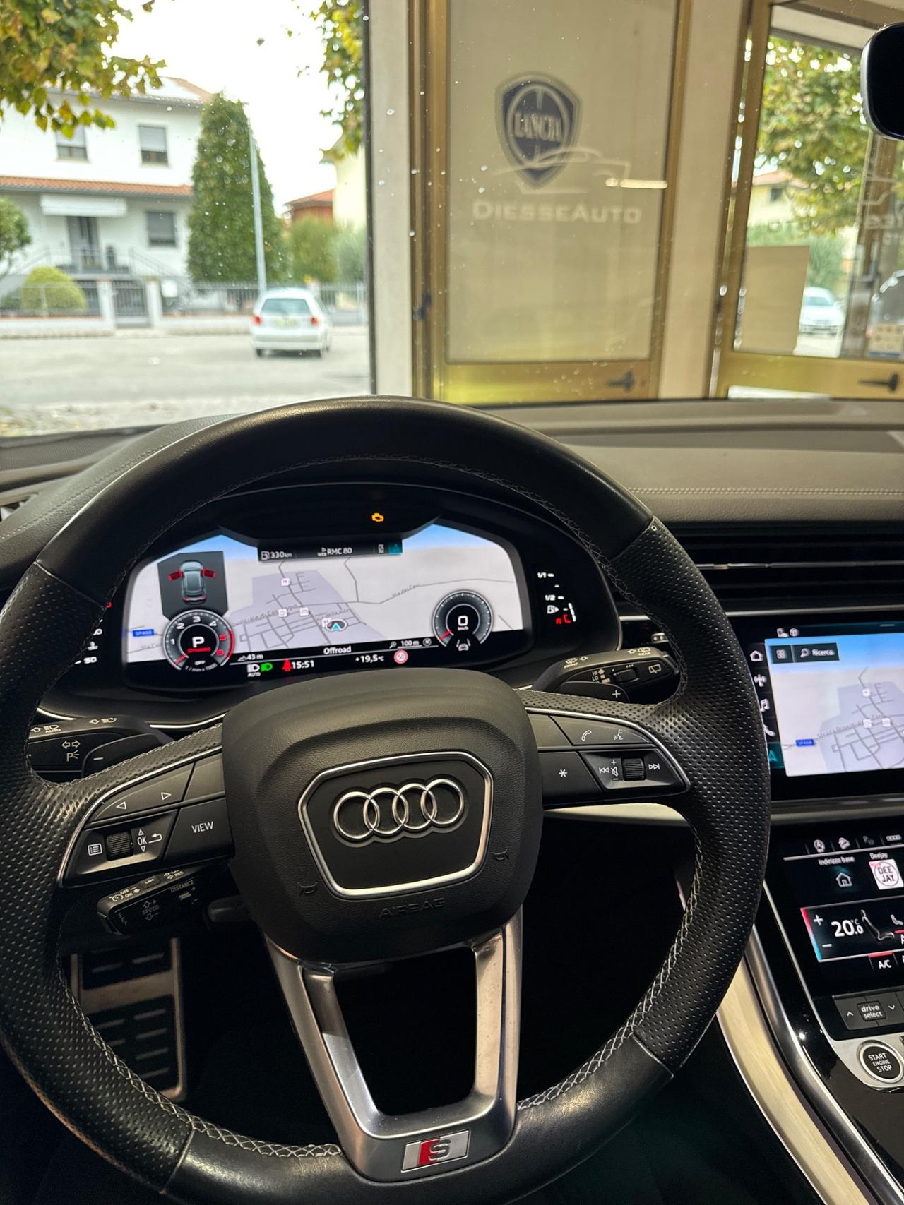 Audi Q8 45 TDI mhev Sport