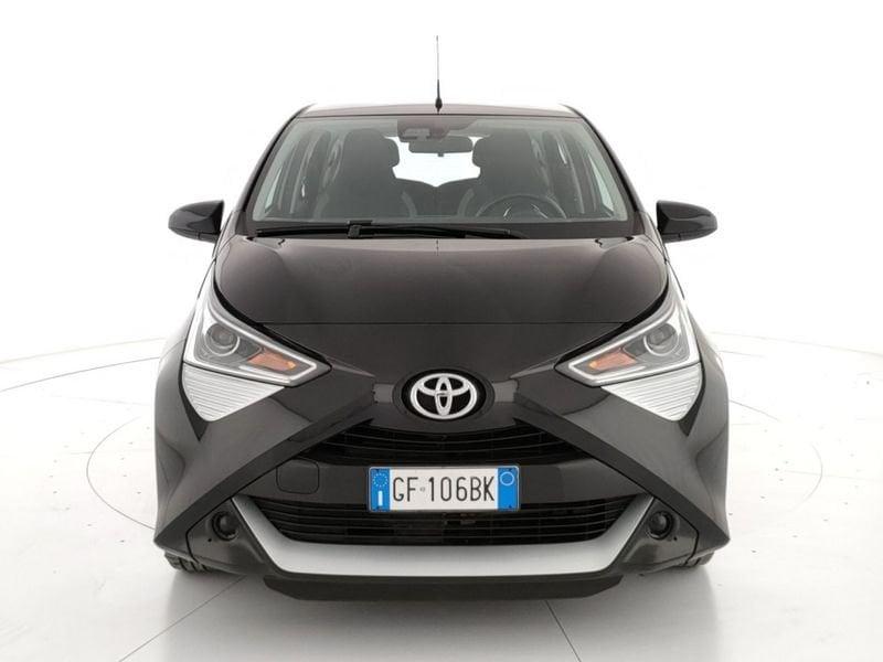 Toyota Aygo 5p 1.0 x-play 72cv