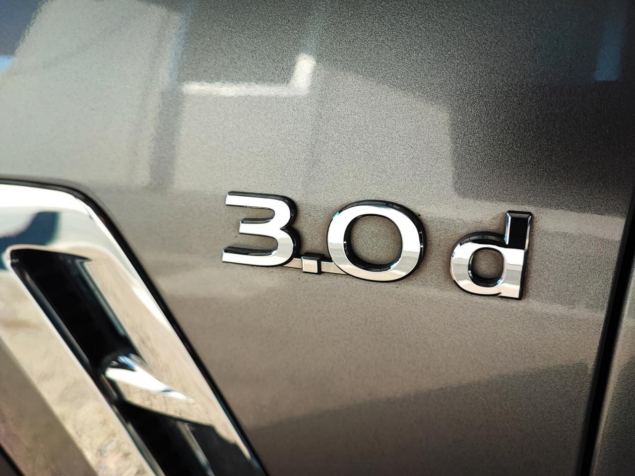 Infiniti QX70 3.0 diesel V6 AT Ultimate