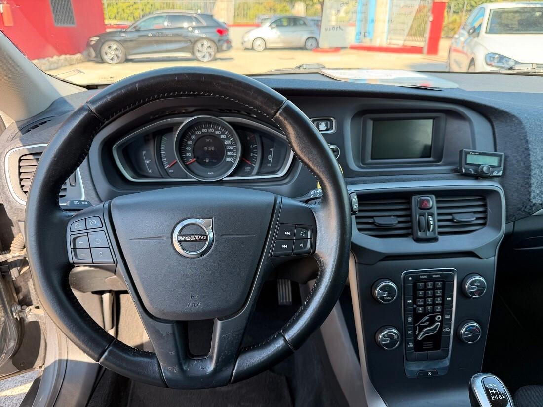 Volvo V40 D2 Business