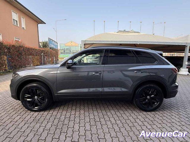 VOLKSWAGEN Touareg 3.0 tdi Black Style tiptronic TELECAMERA CARPLAY