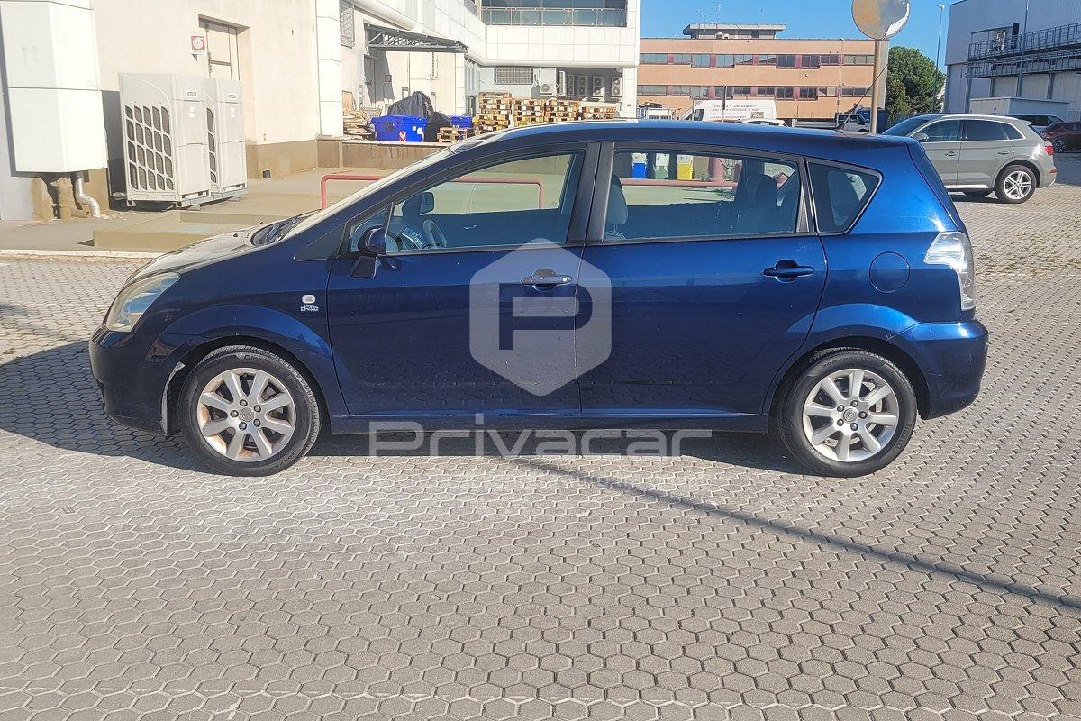 TOYOTA Corolla Verso 2.0 16V D-4D Sol
