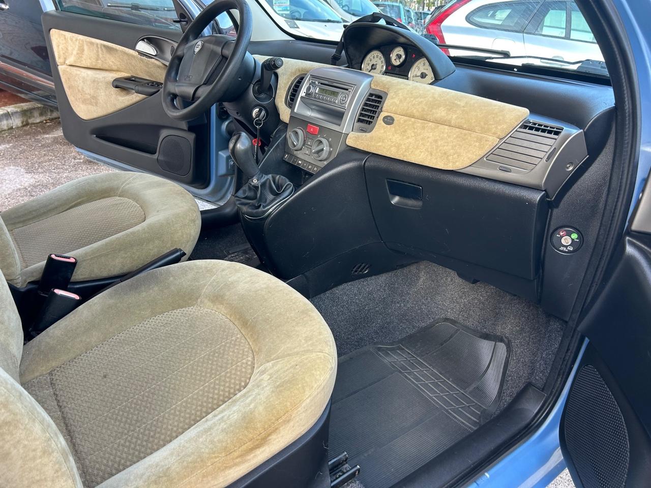 Lancia Ypsilon 1.3 Multijet 16V Platino