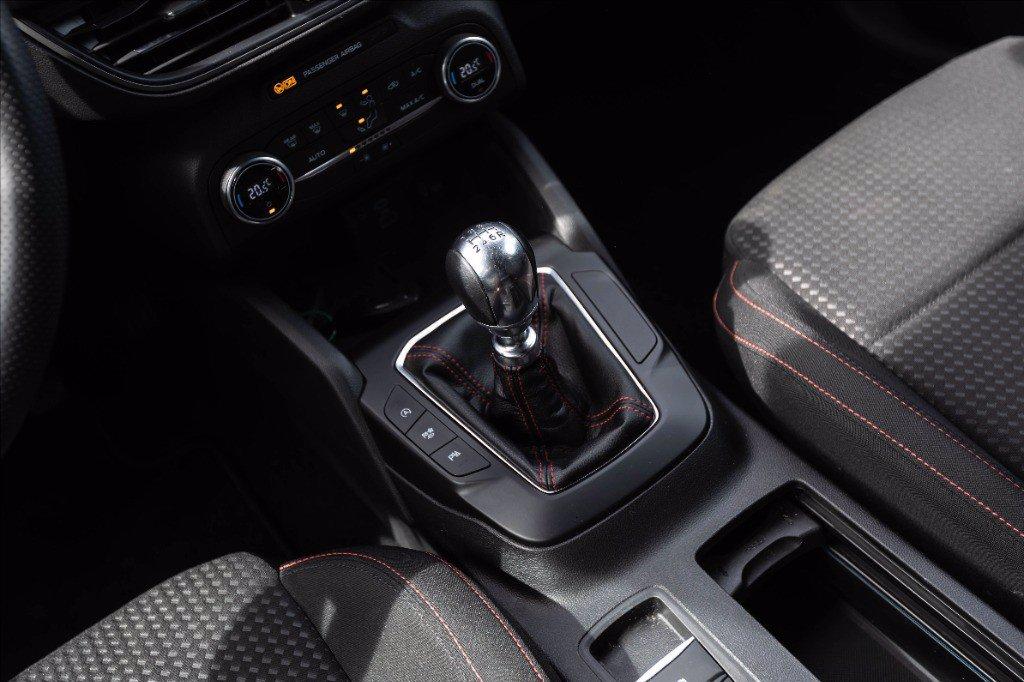 FORD Focus 1.0 ecoboost h ST-Line Design 125cv del 2022