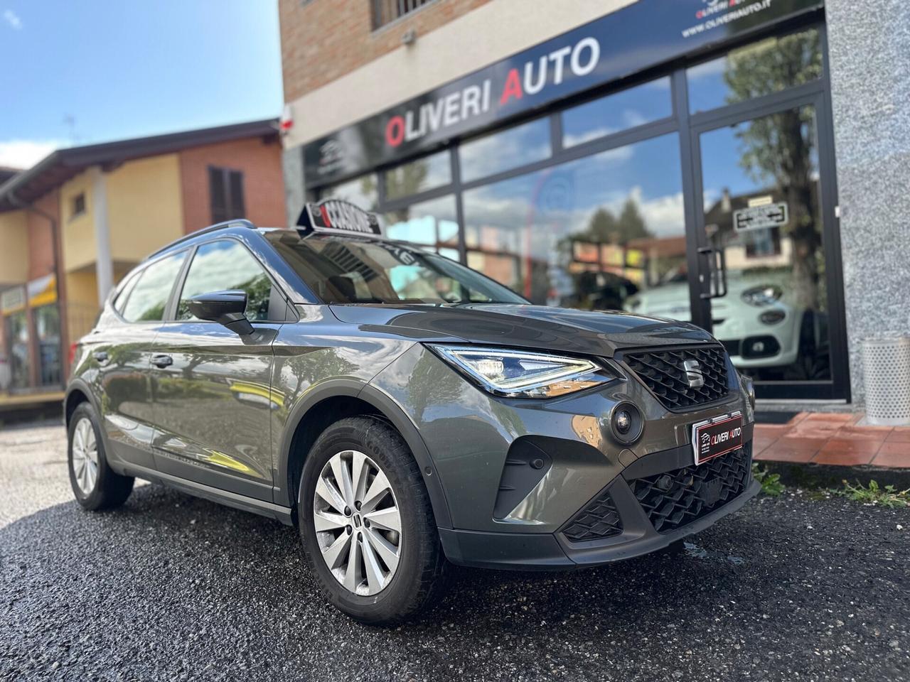 Seat Arona 95cv bi-color retrocamera PREZZO VERO