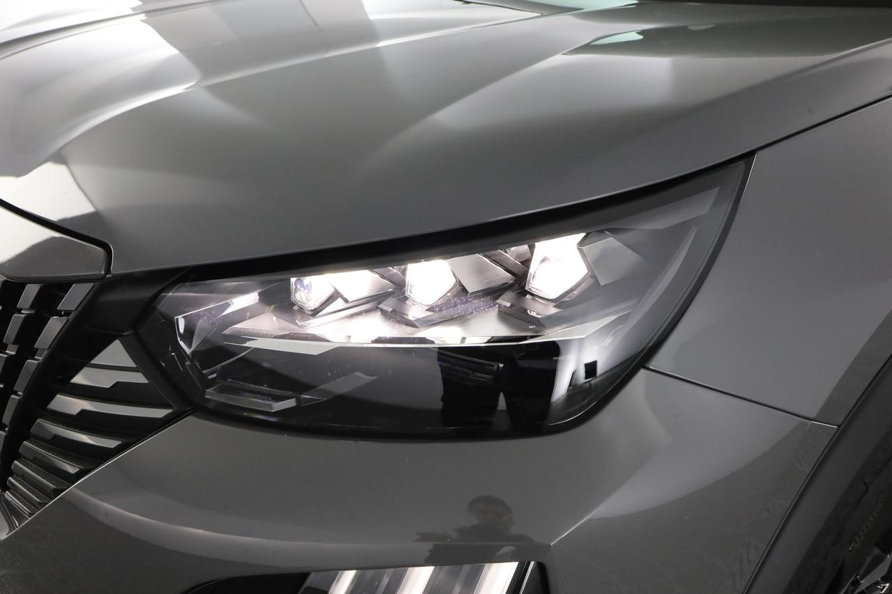 PEUGEOT 2008 2ª serie 2008 Hybrid 136 e-DCS6 GT