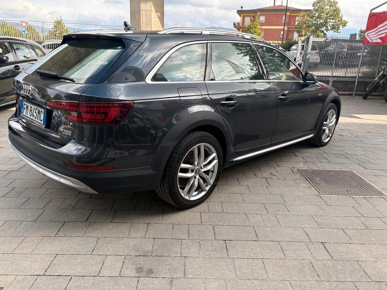 Audi A4 allroad 2.0 TDI 163 CV S tronic Business Evolution