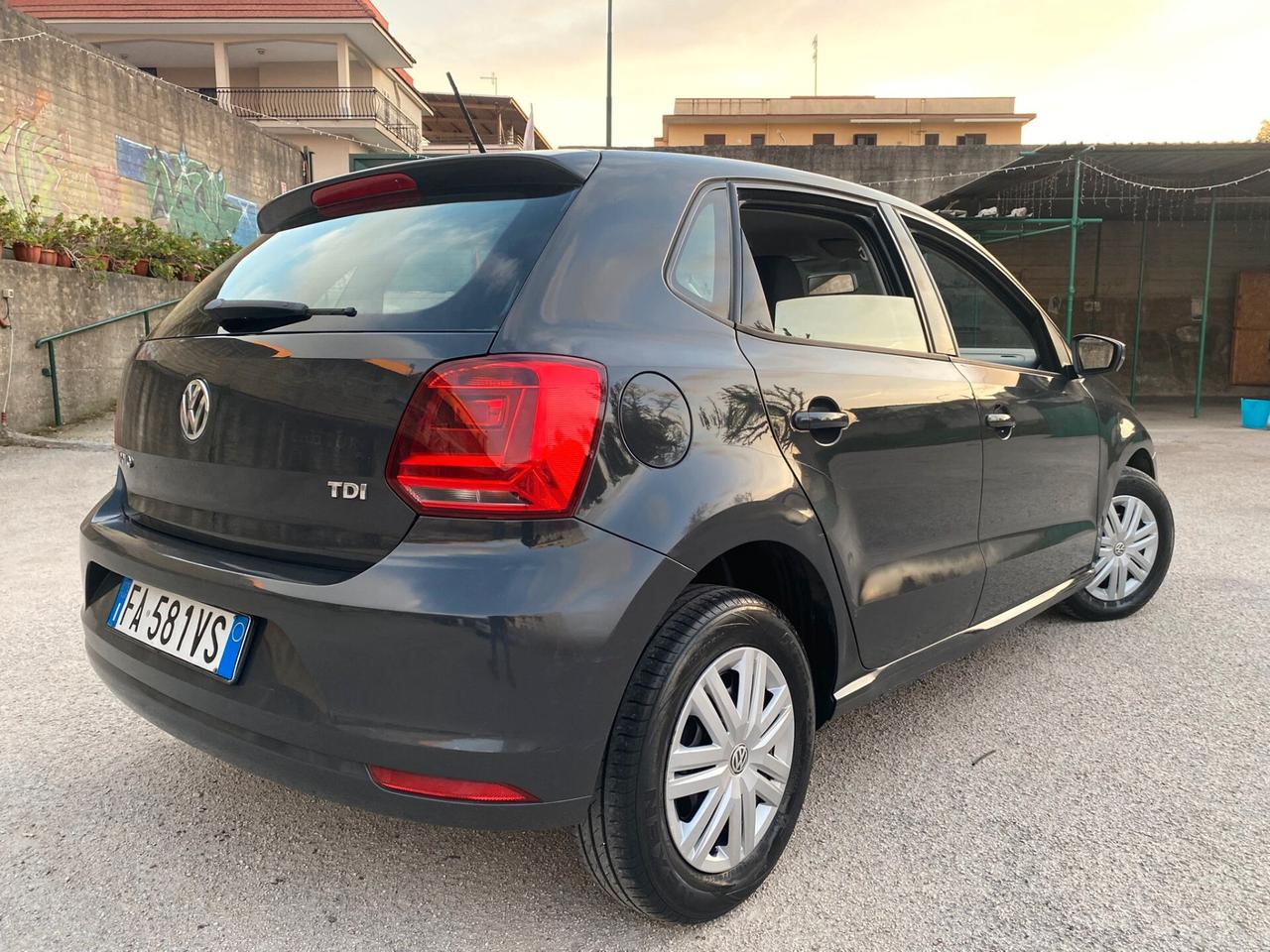 Vw Polo 1.4 TDI 5p. 75cv full opt restyling 2015