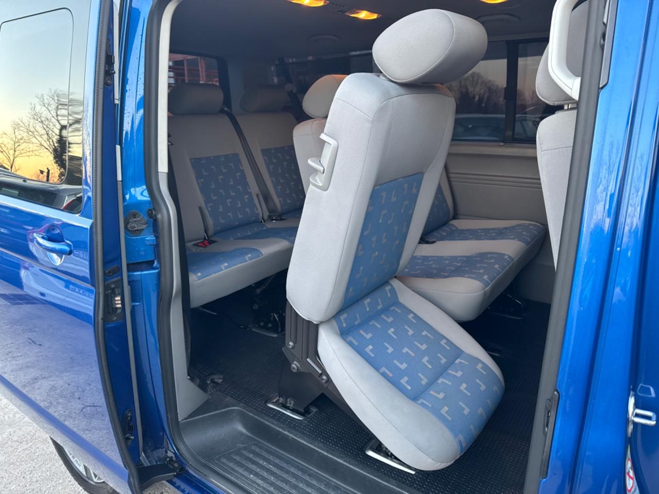 Volkswagen Transporter Caravelle 2.5 TDI/131CV PC Comfortline