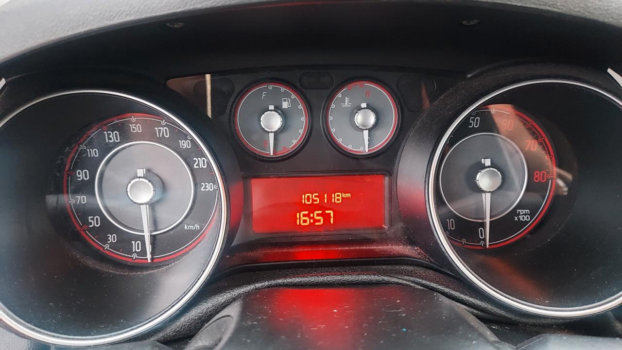 Fiat Punto 1.2 8V 5 porte Lounge - Neopatentati