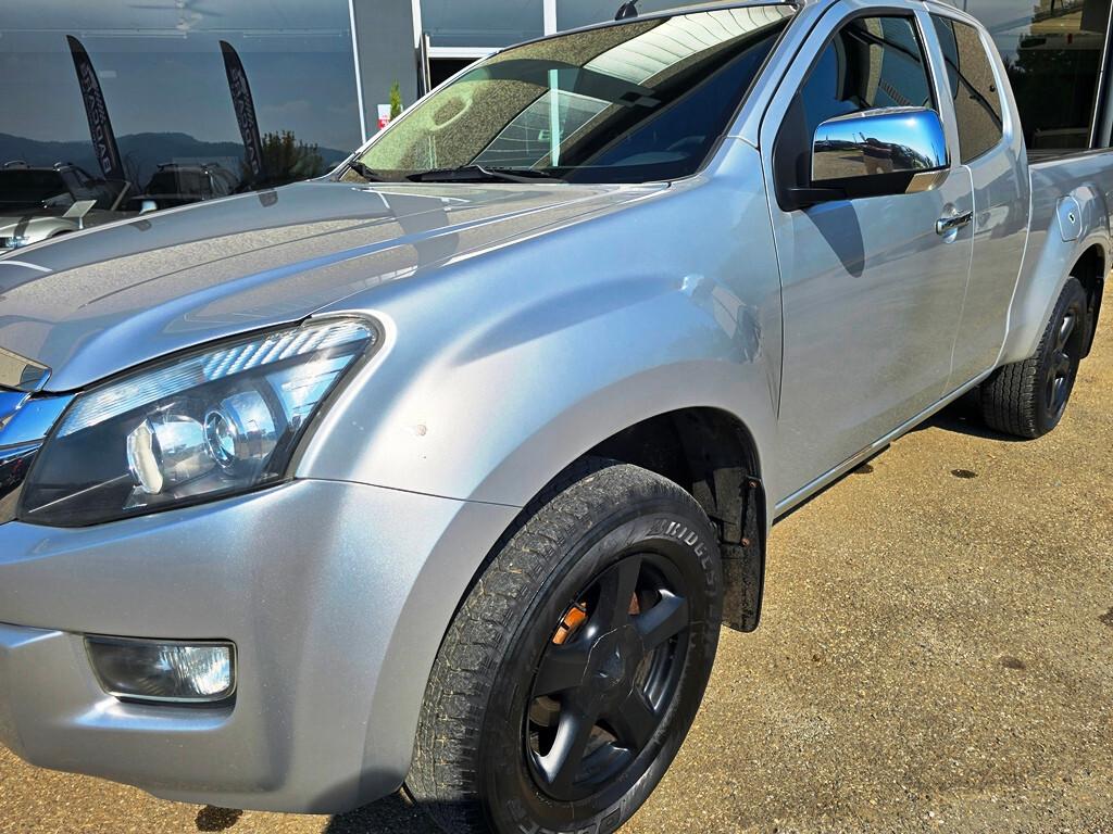 Isuzu D-Max 2.5 TDI 163CV SPACE CAB "LS"