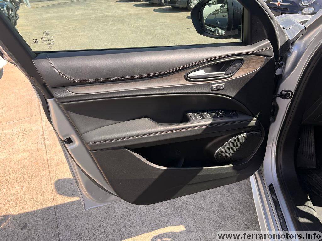 Alfa Romeo Stelvio 2.0 Turbo 280 CV AT8 Q4 Executive