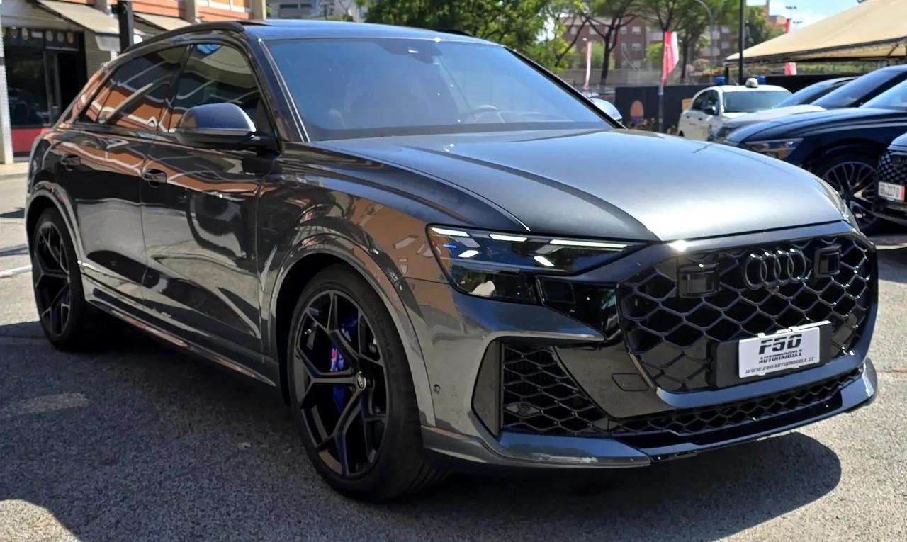 Audi Q8 Audi RS Q8 4.0 mhev 48V performance 640cv tiptronic