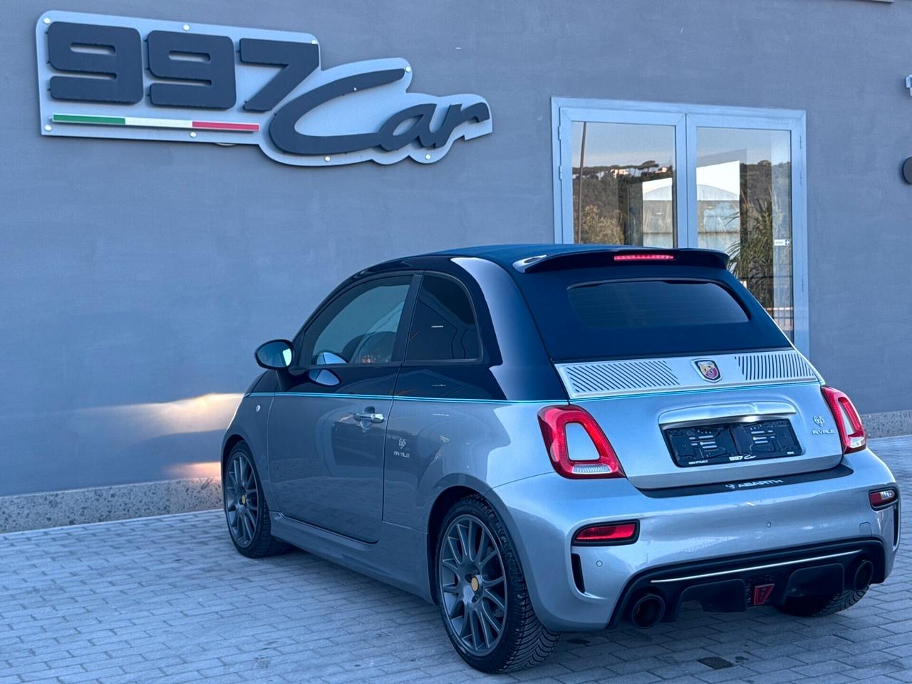 Abarth 695 C 1.4 Turbo T-Jet Rivale*AKRAPOVIC*CARBONIO*BEATS*