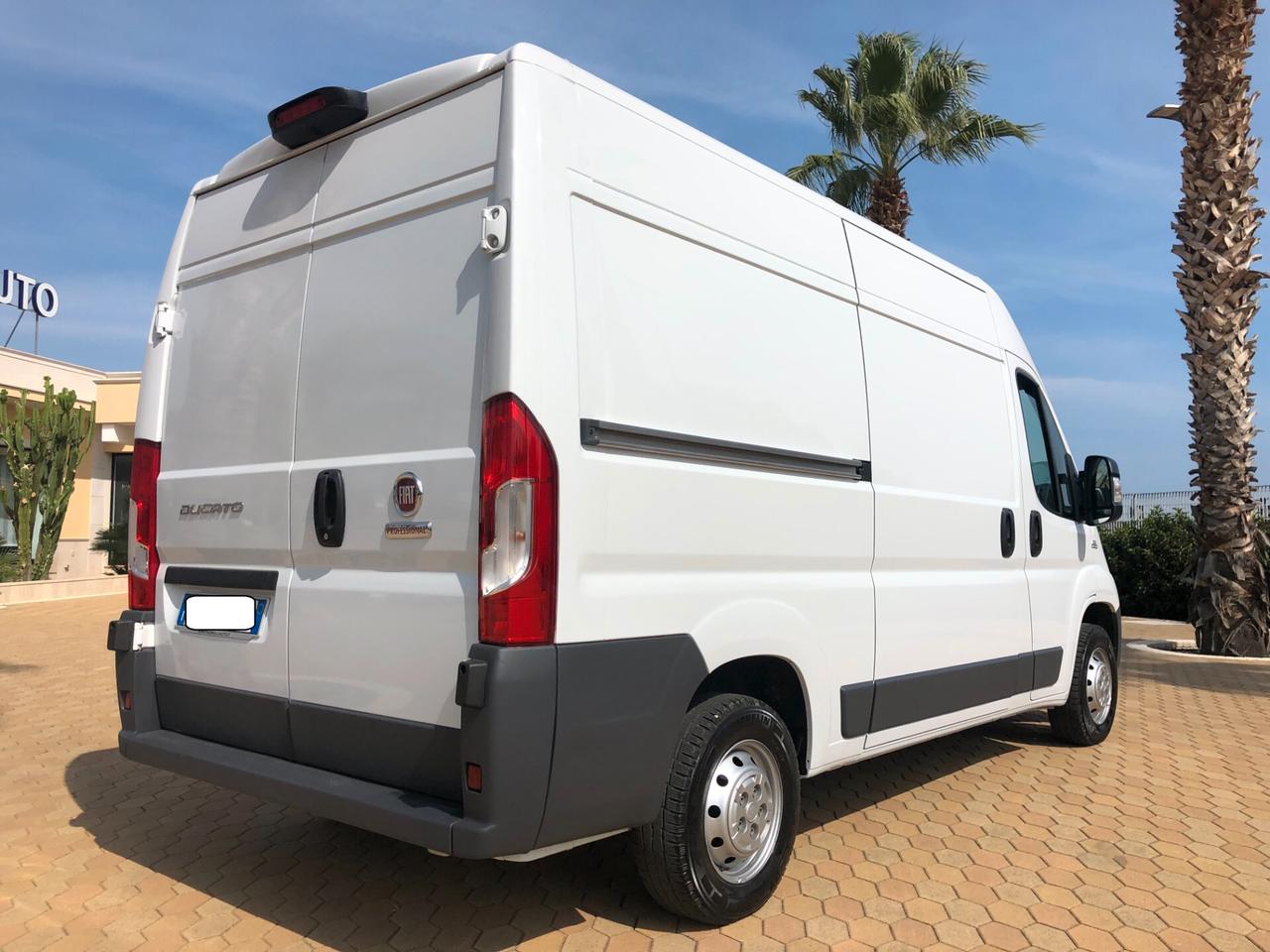 Fiat Ducato 33 2.3 MJ TETTO ALTO PASO MEDIO