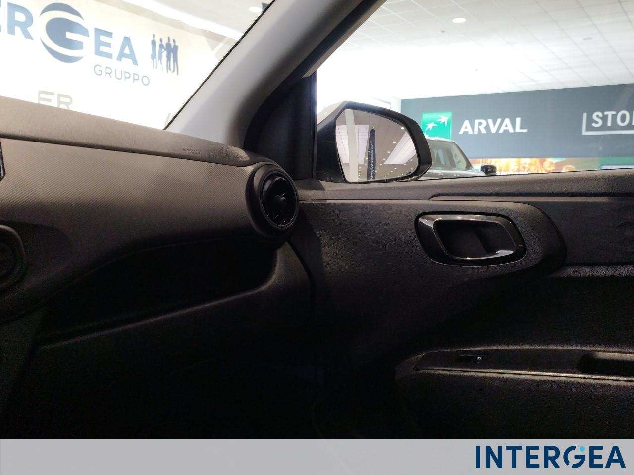 HYUNDAI i10 1.0 mpi Tech at