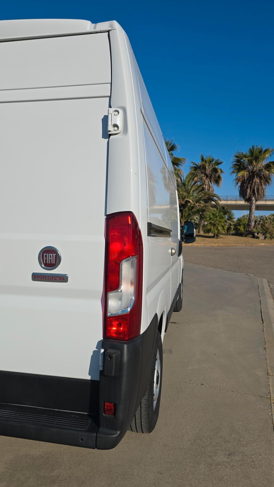 Fiat Ducato 35 2.2 Mjt 140CV PL Cassonato