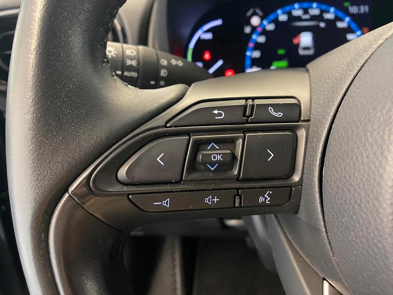 Toyota Yaris Cross 1.5 Hybrid E-CVT Business